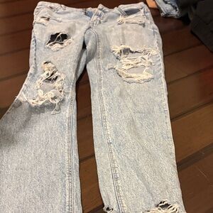 American Eagle Outfitters Light Blue Distressed Boyfriend Jeans